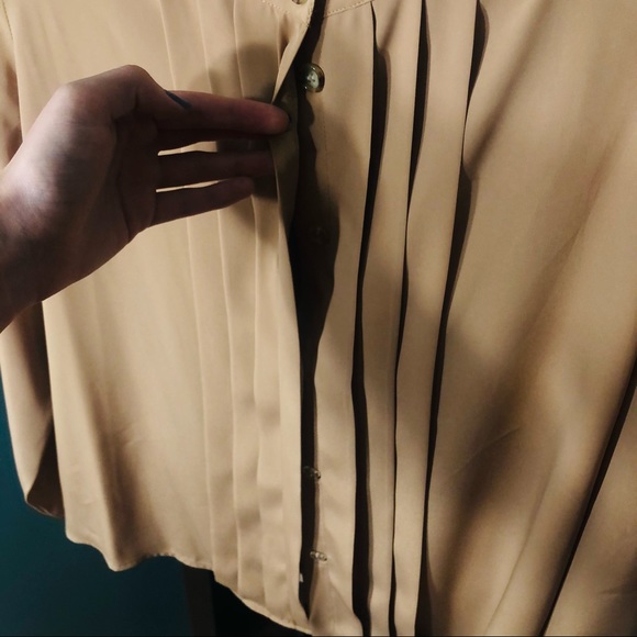 ‘🌼3/$30🌼Jennifer Moore Button Down Blouse Size Large - Picture 11 of 16